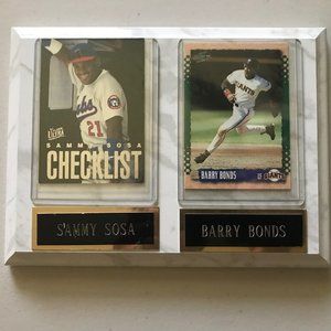 Plaque with Sammy Sosa & Barry Bonds Baseball Cards